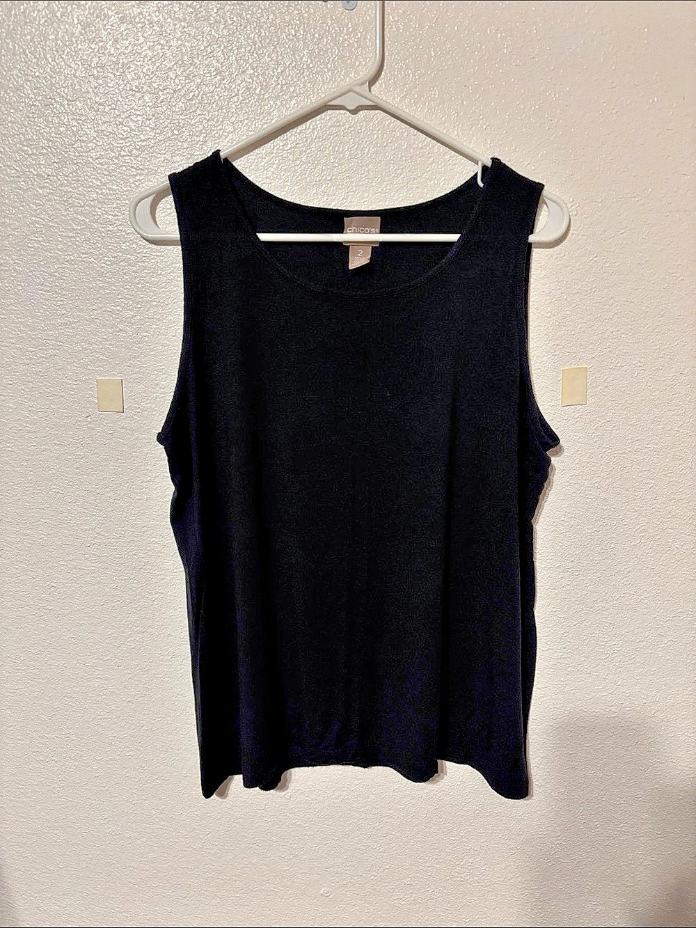 Chico's Classic Scoop Neck Tank Top Black Size 2